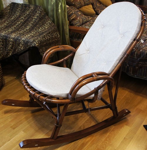 Купить Кресло-качалка Вирджиния из ротанга на evraziamebel.ru 245-Kreslo-kachalka-Virdzhinija